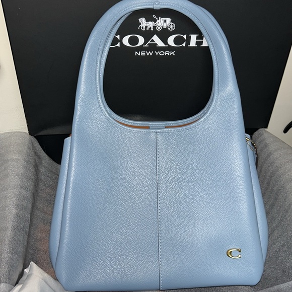 Beautiful Coach Lana Shoulder Bag - Picture 12 of 13